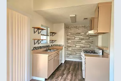 10810 Parkland Woods Drive, Sugar Land, TX 77498 - Photo 14