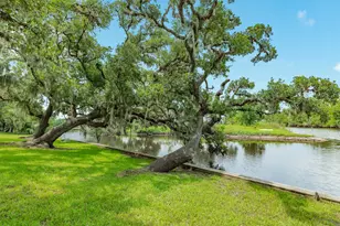511 Edgewater St, Clute, TX 77531 - Photo 40
