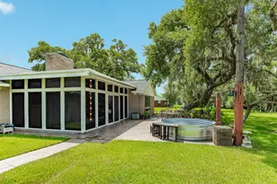 511 Edgewater St, Clute, TX 77531 - Photo 26