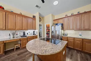 210 Southwood Cir, Baytown, TX 77520 - Photo 14