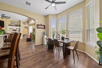 210 Southwood Circle, Baytown, TX 77520 - Photo 10