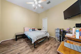 210 Southwood Cir, Baytown, TX 77520 - Photo 22