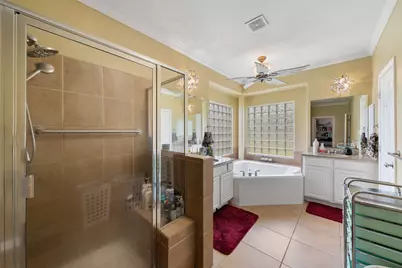 210 Southwood Circle, Baytown, TX 77520 - Photo 18