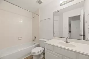 1810 Candle Light Ct, Sugar Land, TX 77498 - Photo 28