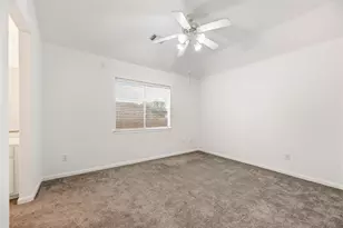 1810 Candle Light Ct, Sugar Land, TX 77498 - Photo 24