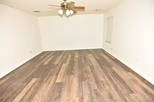 16868 Greenhouse St, Conroe, TX 77385 - Photo 14