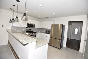 16868 Greenhouse St, Conroe, TX 77385 - Photo 4