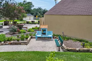 2358 Binley Dr, Houston, TX 77077 - Photo 44