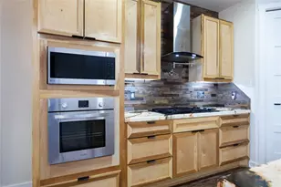 10930 Exeter St, Houston, TX 77093 - Photo 6