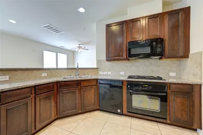 3939 Calgary Circle, Missouri City, TX 77459 - Photo 18