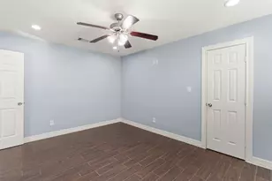 2106 22nd Ave N, Texas City, TX 77590 - Photo 24