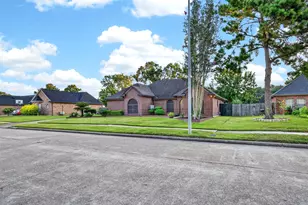 18610 Autumn Hills Dr, Katy, TX 77449 - Photo 4