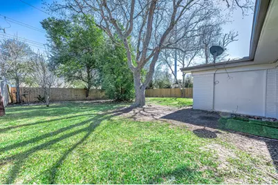 206 Crestview Drive, Hitchcock, TX 77563 - Photo 24