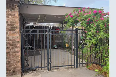 2414 Goldenrod Street, Highlands, TX 77562 - Photo 16