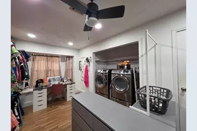 2414 Goldenrod Street, Highlands, TX 77562 - Photo 14