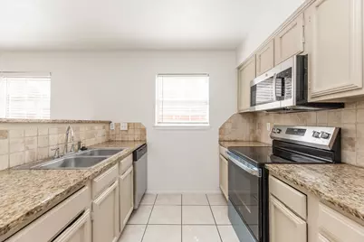 1922 Avenue B, Katy, TX 77493 - Photo 6