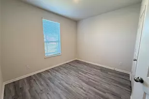 6602 Blimp Base Blvd, Hitchcock, TX 77563 - Photo 16