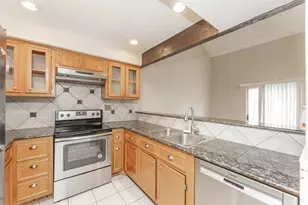 12926 Greenway Chase Ct, Houston, TX 77072 - Photo 10