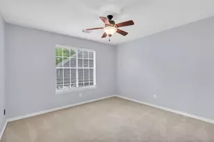 142 W Shadowpoint Cir, The Woodlands, TX 77381 - Photo 32