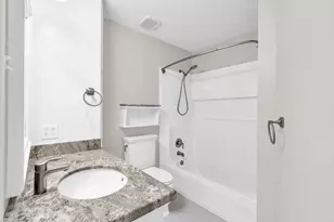 142 W Shadowpoint Cir, The Woodlands, TX 77381 - Photo 36