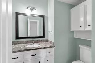 142 W Shadowpoint Cir, The Woodlands, TX 77381 - Photo 8