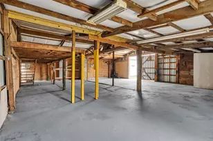 2002 W Hwy 6, Alvin, TX 77511 - Photo 26