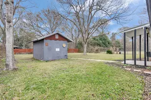 2002 W Hwy 6, Alvin, TX 77511 - Photo 16