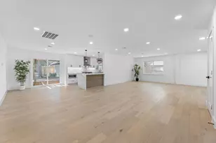 12315 Barryknoll Ln, Houston, TX 77024 - Photo 4