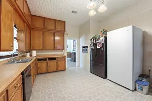 404 Seacamp St, Dayton, TX 77535 - Photo 12