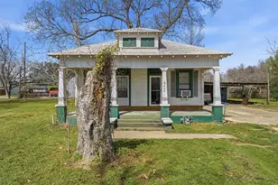 404 Seacamp St, Dayton, TX 77535 - Photo 2