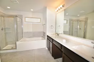 1303 Keaton Ct, Rosenberg, TX 77469 - Photo 10