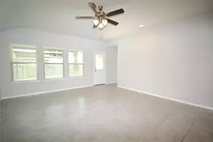 1303 Keaton Ct, Rosenberg, TX 77469 - Photo 2