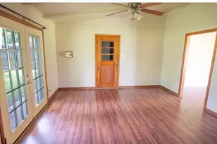 117 Lazy Ln, Lake Jackson, TX 77566 - Photo 4