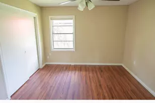 117 Lazy Ln, Lake Jackson, TX 77566 - Photo 16