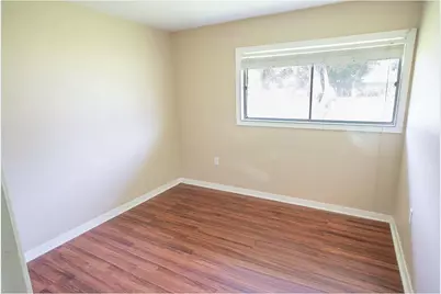 117 Lazy Lane, Lake Jackson, TX 77566 - Photo 14