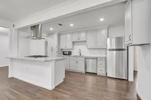 3910 Englewood St, Houston, TX 77026 - Photo 12