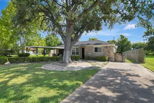 3910 Englewood St, Houston, TX 77026 - Photo 4