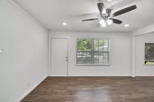 3910 Englewood St, Houston, TX 77026 - Photo 8