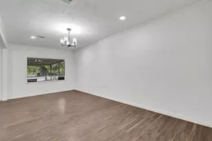 3910 Englewood St, Houston, TX 77026 - Photo 32