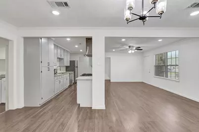 3910 Englewood Street, Houston, TX 77026 - Photo 34