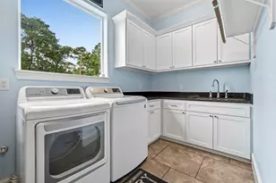 10810 Post Oak Dr, Conroe, TX 77385 - Photo 40