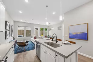5205 Amber Sunrise Dr, Houston, TX 77018 - Photo 4
