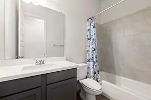 3226 Bellwick Chase Ln, Houston, TX 77365 - Photo 16