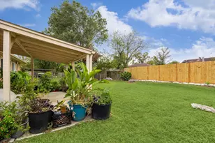 12510 Corning Dr, Houston, TX 77089 - Photo 30