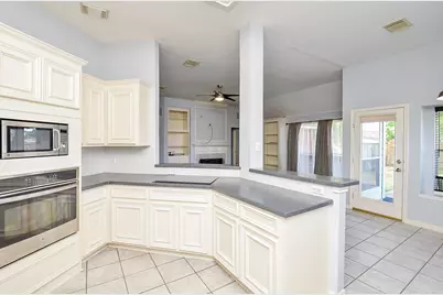 3202 Shadowchase Court, Houston, TX 77082 - Photo 6