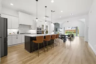 8115 Fenway Hts Dr, The Woodlands, TX 77389 - Photo 12
