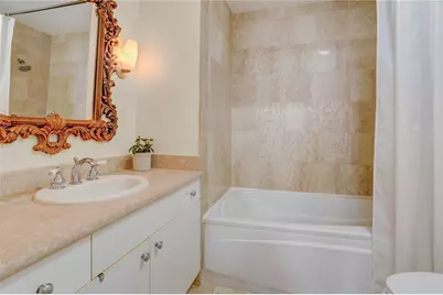 915 Franklin Street #8B, Houston, TX 77002 - Photo 10