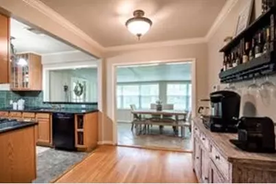 902 W 42nd Street, Houston, TX 77018 - Photo 6