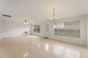 8226 Gold Tee Dr, Houston, TX 77036 - Photo 2