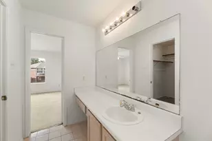 8226 Gold Tee Dr, Houston, TX 77036 - Photo 16
